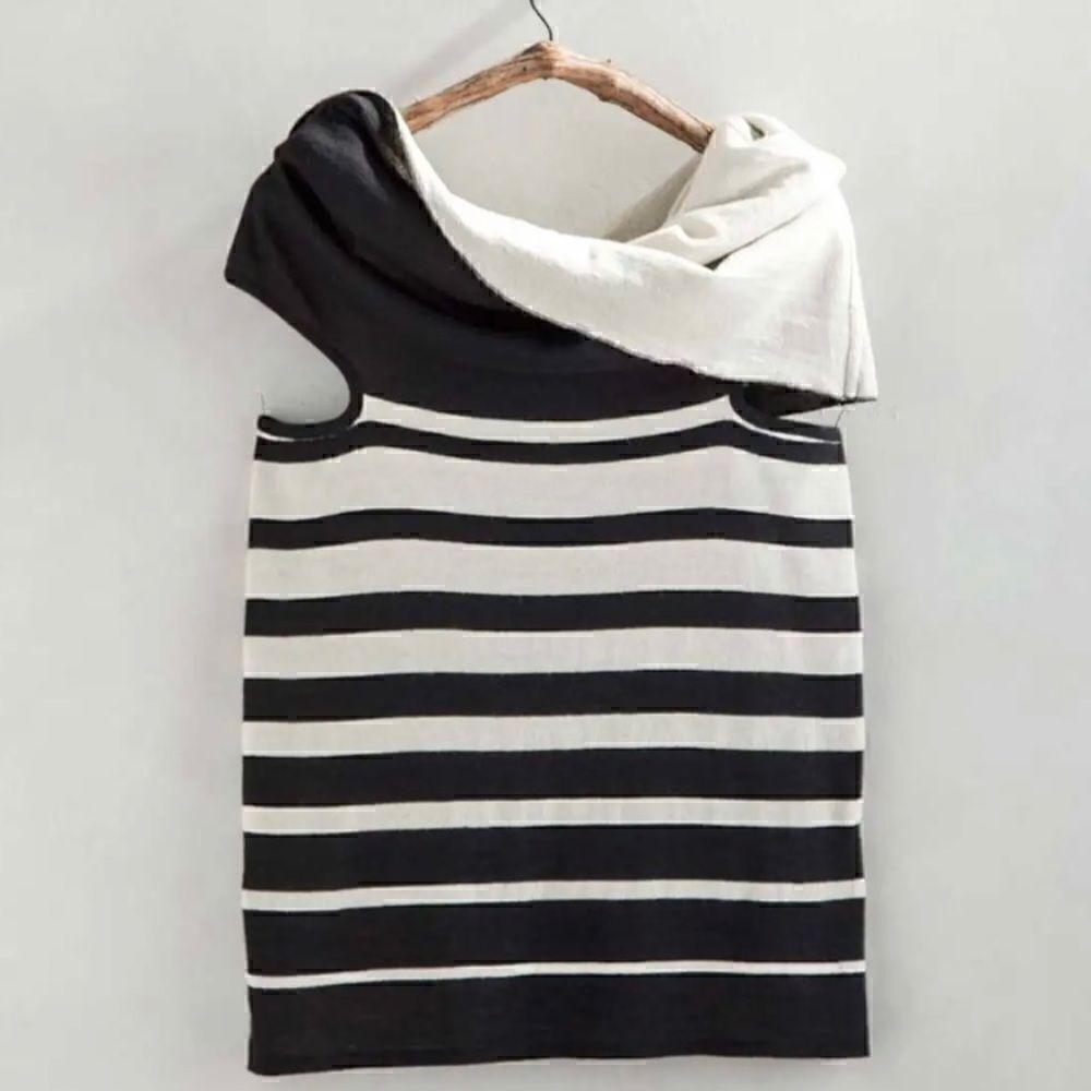 NWT Viva Terra by Indigenous Alpaca wool Black Cream Reversible Cowlneck tank M